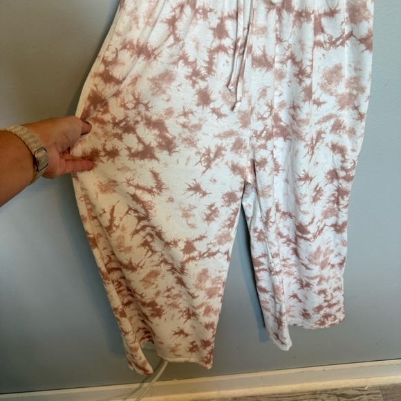 Pink Lily Women's Tie-Dye Jumpsuit - Cream and Pink Size Medium - Picture 5 of 10